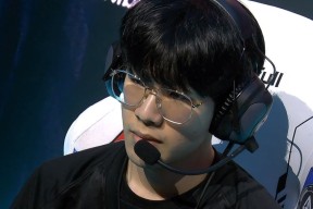 欧博-包含Rookie在TES比赛中高光表现，高光表现引发热议！的词条