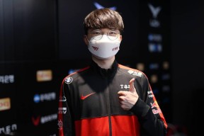 欧博官网-Faker回归赛场，势不可挡首场状态亮眼，RNG观众沸腾！的简单介绍