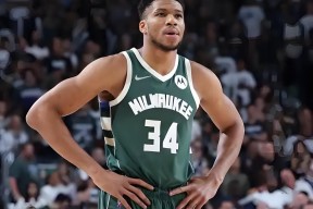 欧博-包含字母哥在中国队比赛中精彩发挥，比分优势明显引发热议！的词条