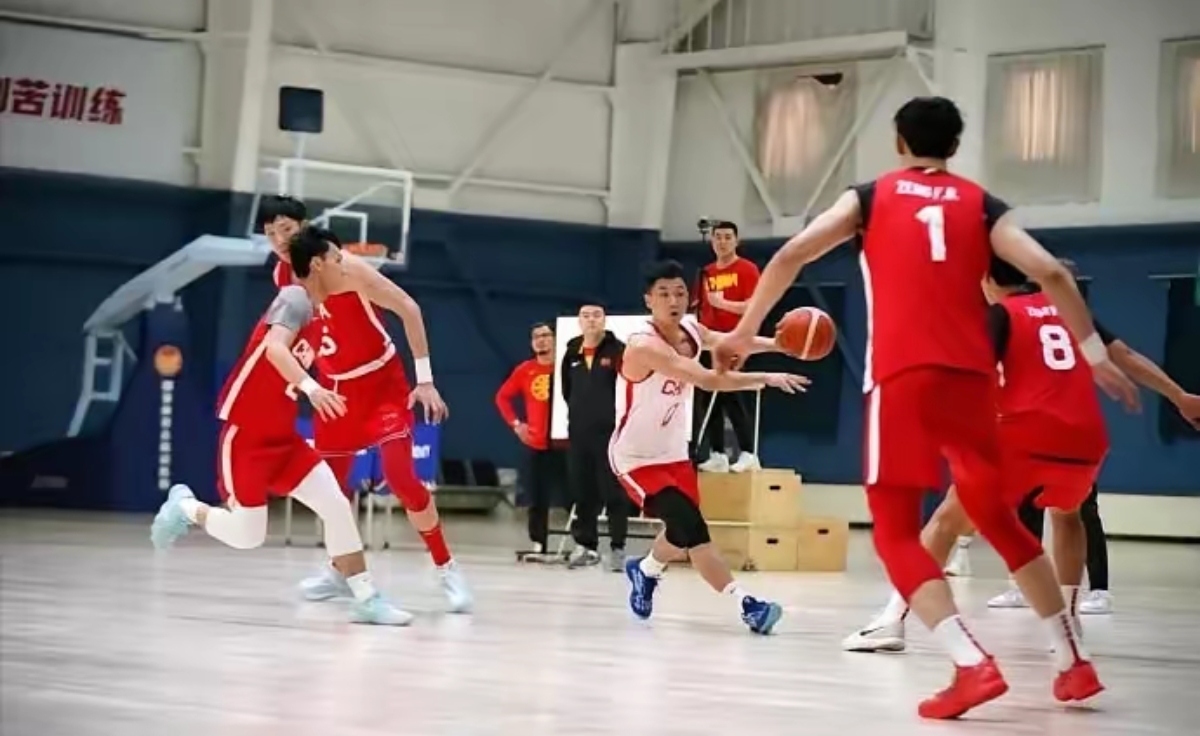  RNG观众热烈欢呼！，Scout迎来五赛季出色发挥全场沸腾不已