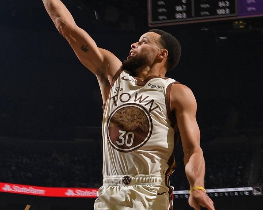 库里出战 库里出战