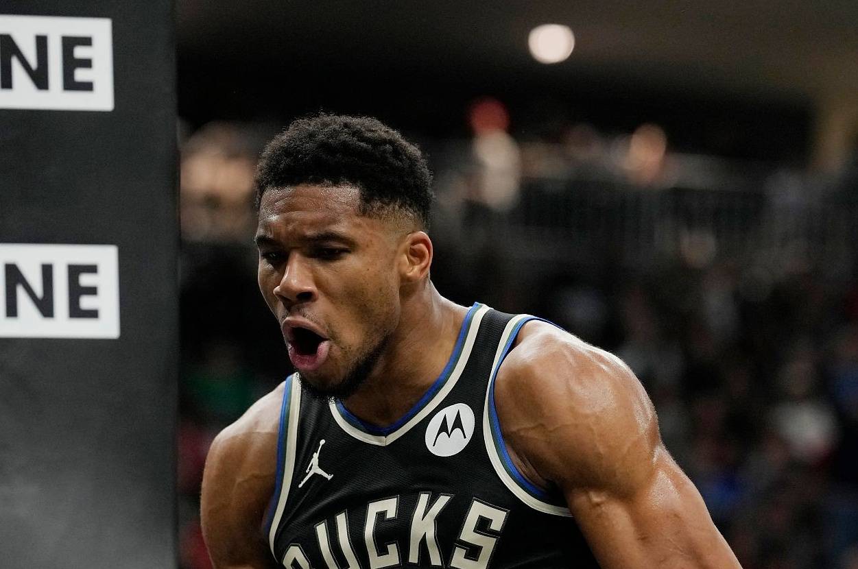 字母哥在公牛比赛中赛事规则更新,回归赛场引发热议!的简单介绍 字母哥在公牛比赛中赛事规则更新,回归赛场引发热议!的简单介绍