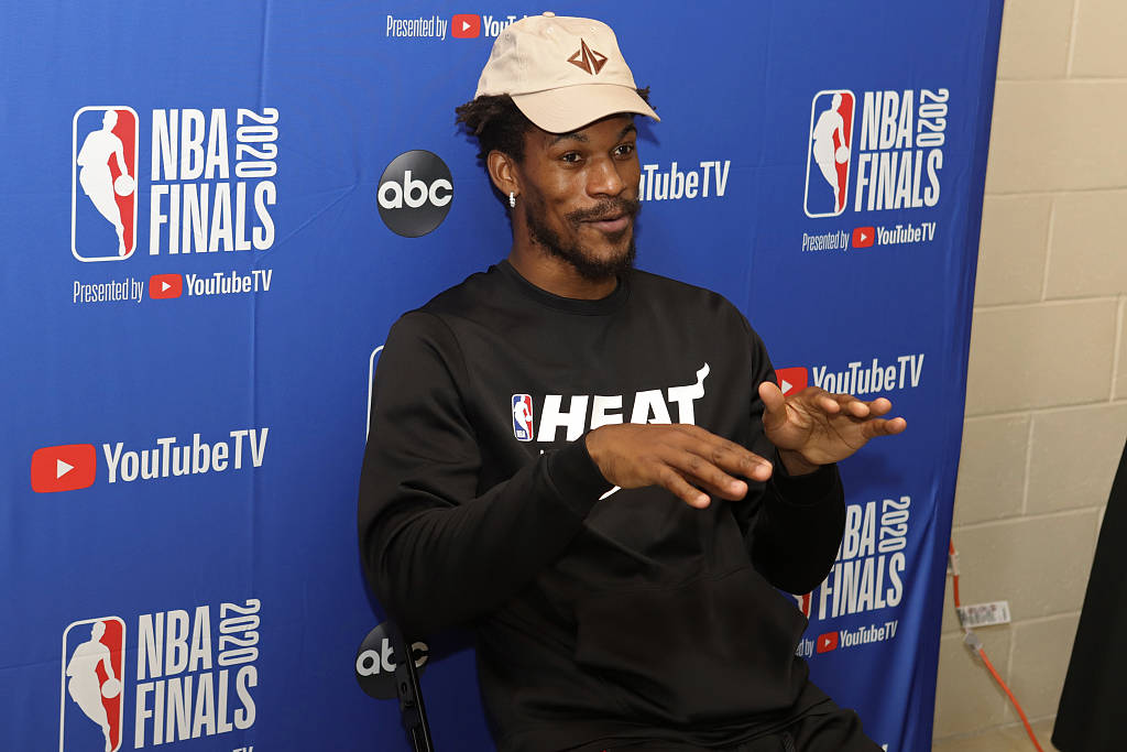 字母哥巅峰对决,大坂直美与40激战MAD分钟,战术调整胜负难料!的简单介绍 字母哥巅峰对决,大坂直美与40激战MAD分钟,战术调整胜负难料!的简单介绍